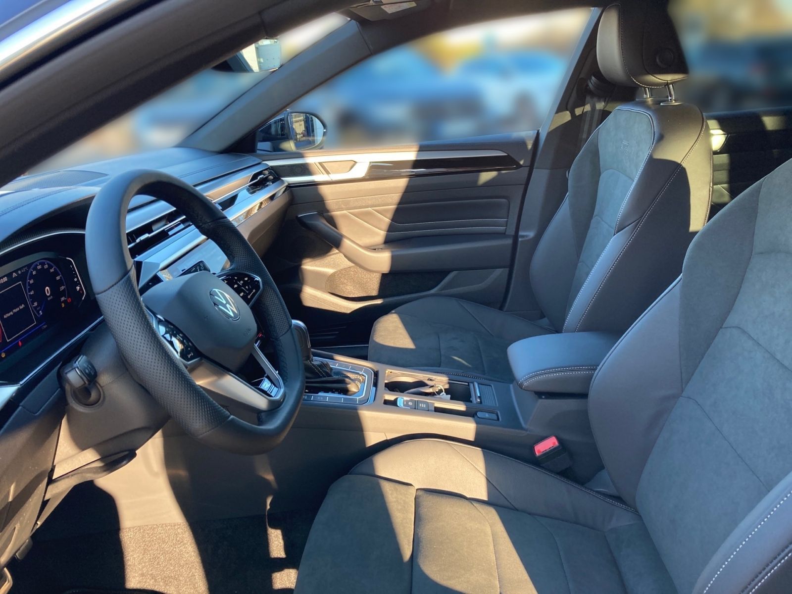 Fahrzeugabbildung Volkswagen Arteon Shooting Brake R-Line 2.0 TDI SCR 4MOTION