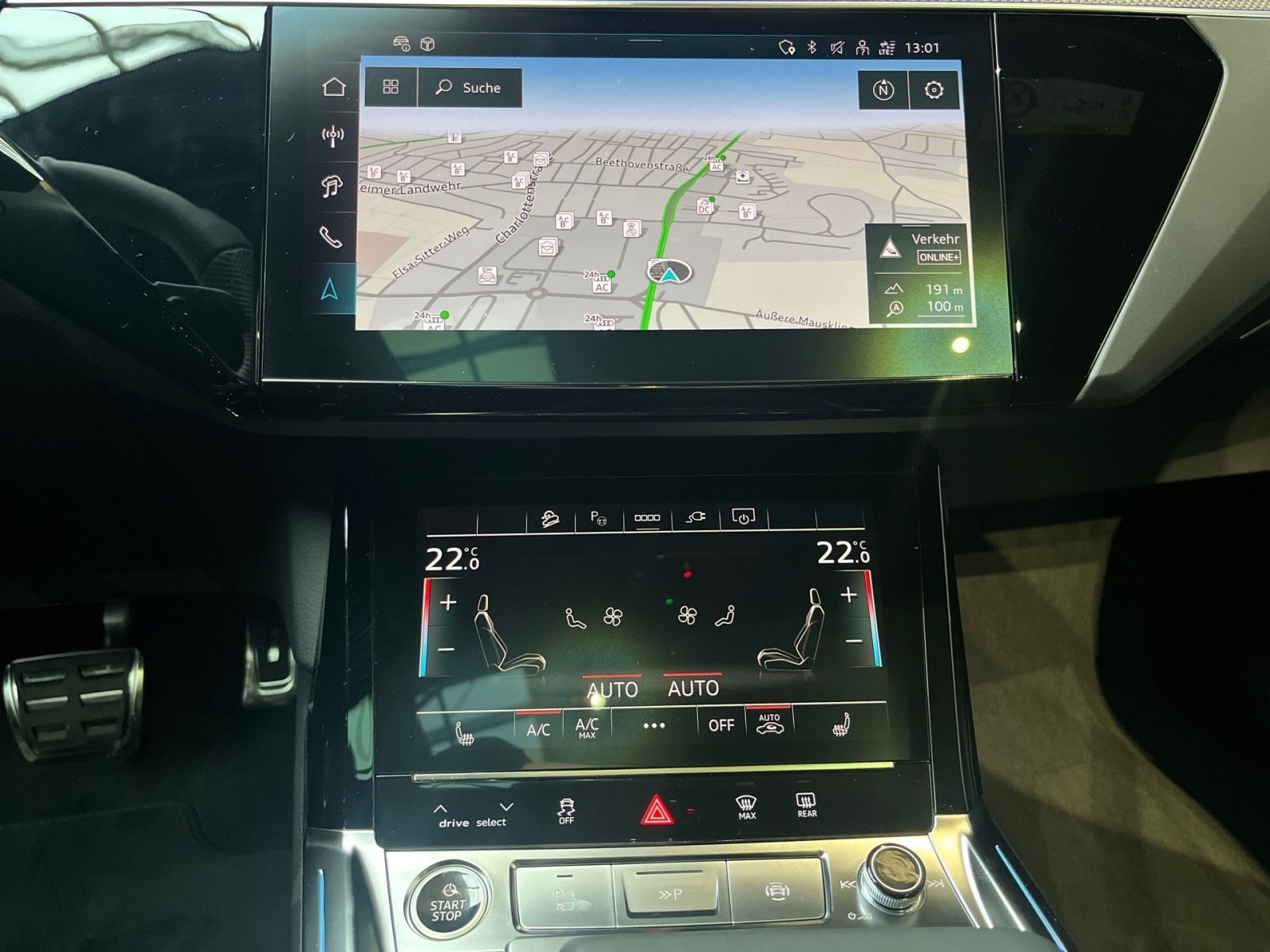 Fahrzeugabbildung Audi Q8 Sportback S-line 55 e-tron quattro 300 kW