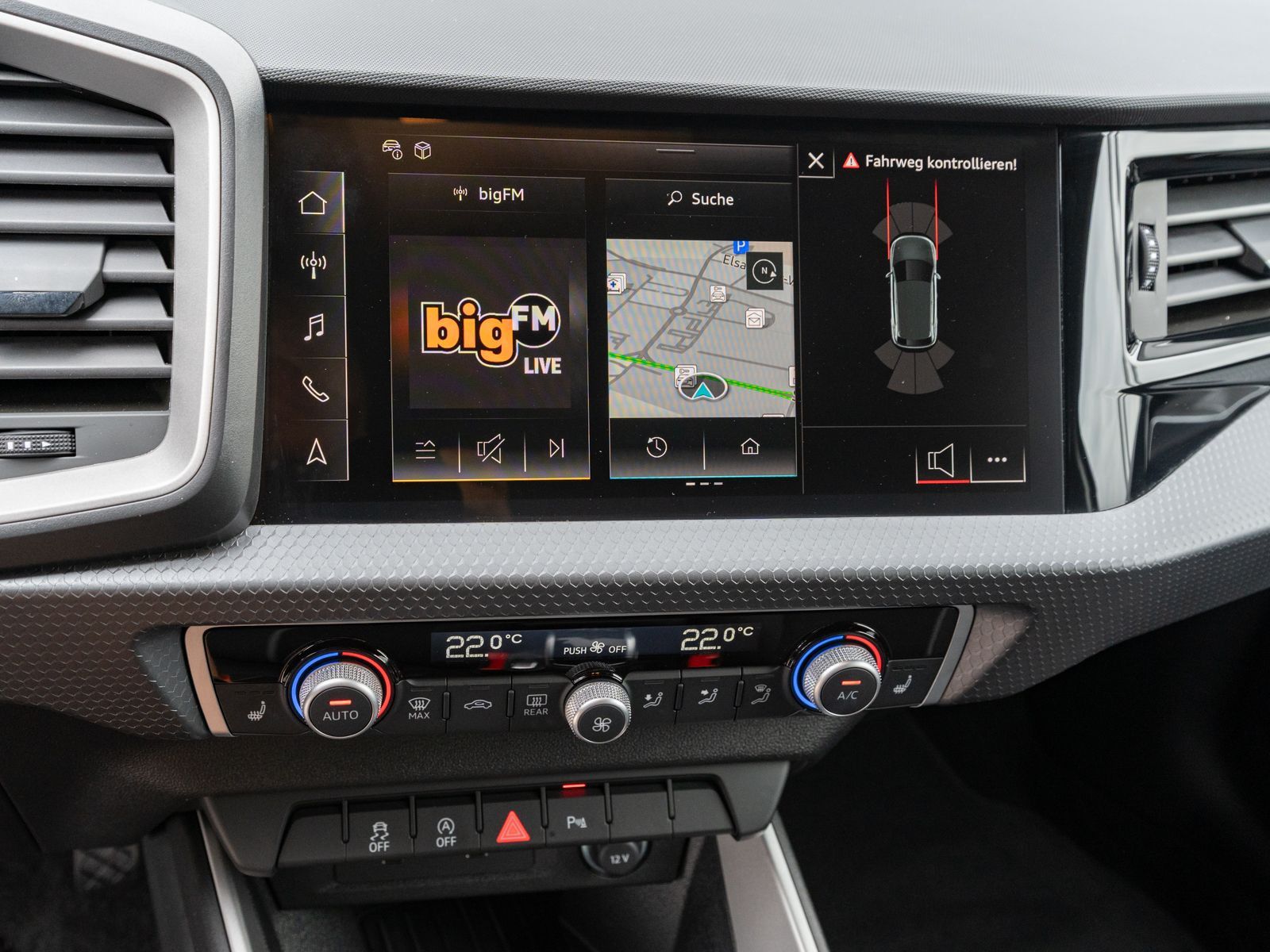 Fahrzeugabbildung Audi A1 Sportback advanced 30TFSI NAVI PDC SHZ GRA VC