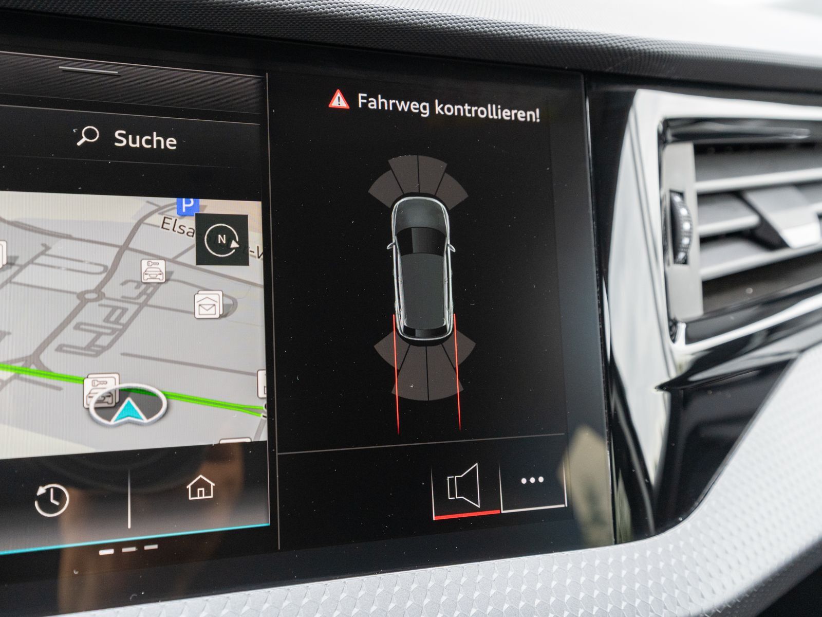Fahrzeugabbildung Audi A1 Sportback advanced 30TFSI NAVI PDC SHZ GRA VC