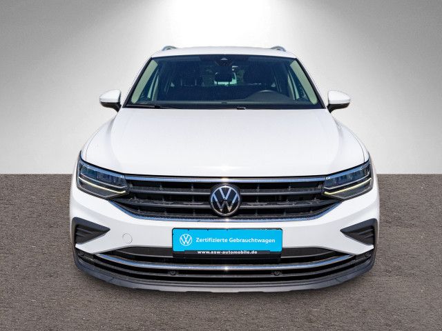 Fahrzeugabbildung Volkswagen Tiguan Active 1.5 TSI DSG LED Navi SHZ RFK