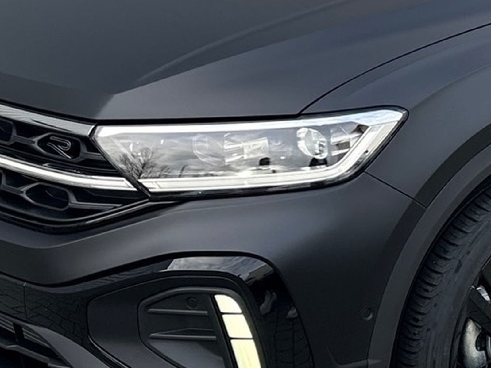 Fahrzeugabbildung Volkswagen T-Roc Cabriolet R-Line 1.5 l TSI OPF SHZ RFK ACC