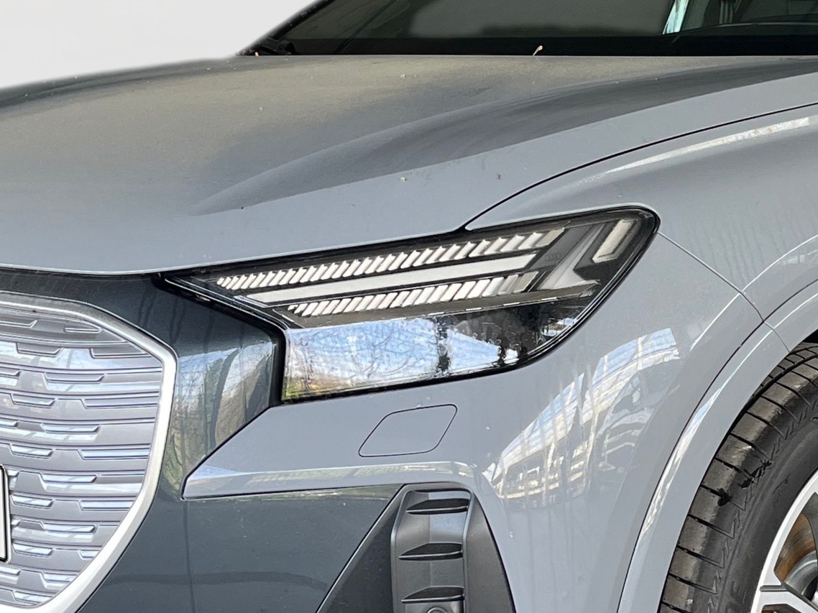 Fahrzeugabbildung Audi Q4 Sportback 50 e-tron quattro 220 kW