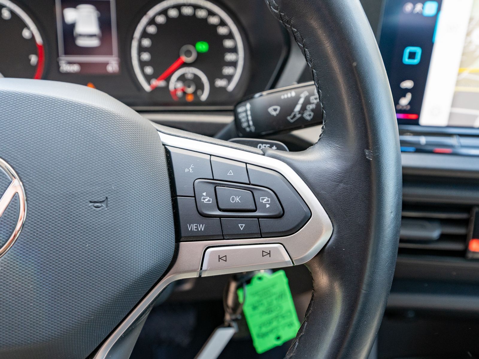 Fahrzeugabbildung Volkswagen Caddy Cargo 1.5TSI DSG Navi PDC RFK SHZ GRA