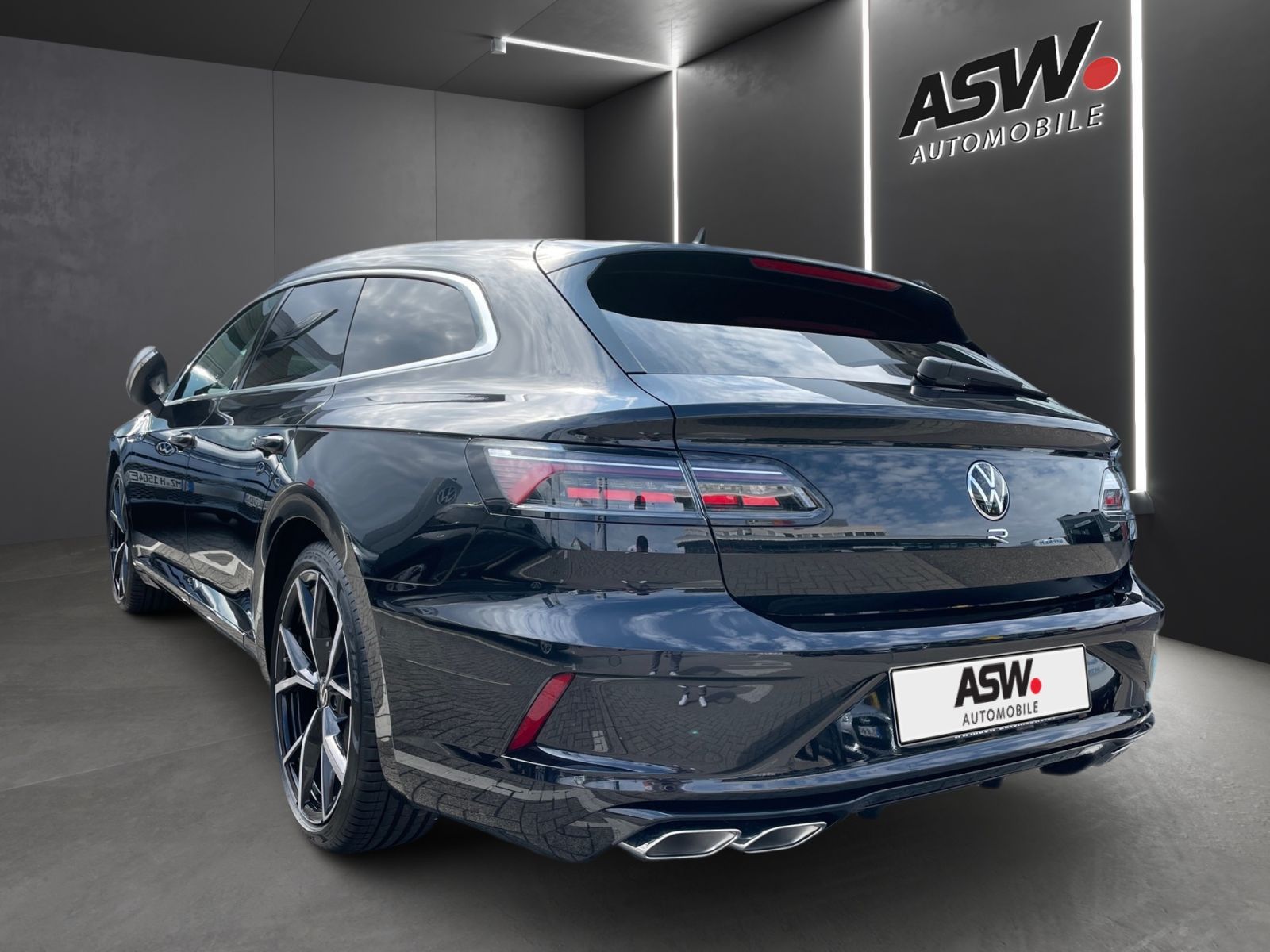 Fahrzeugabbildung Volkswagen Arteon Shooting Brake R 2.0TSI 4M DSG 360° AHK