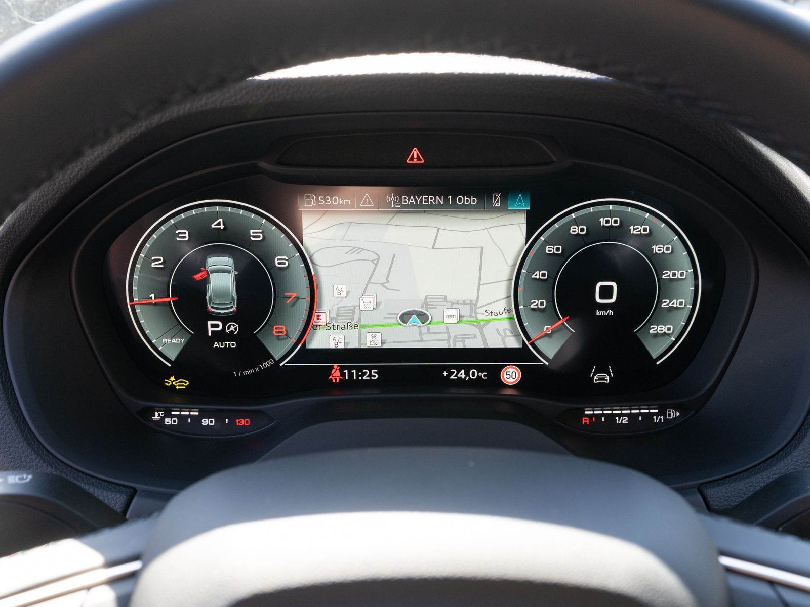 Fahrzeugabbildung Audi Q2 advanced 35TFSI Stroni NAVI LED RFK ACC LEDER