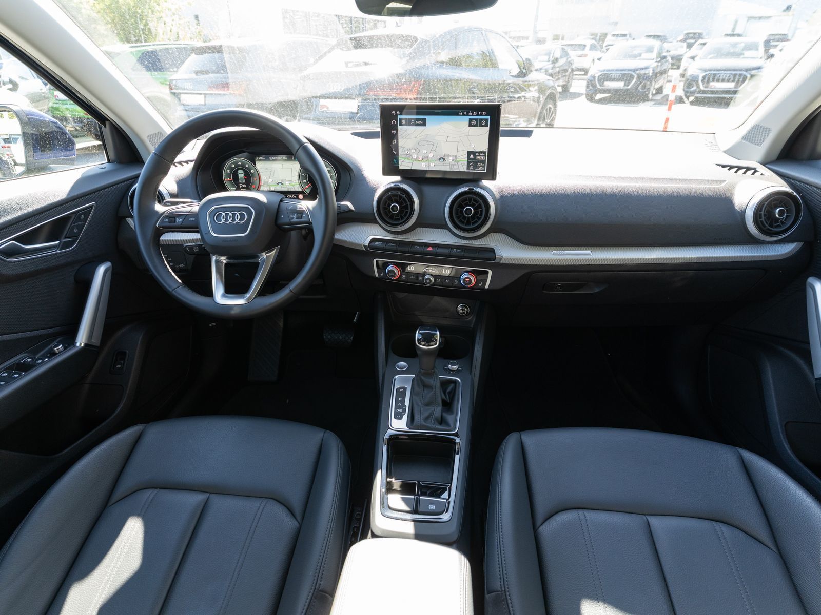 Fahrzeugabbildung Audi Q2 advanced 35TFSI Stroni NAVI LED RFK ACC LEDER