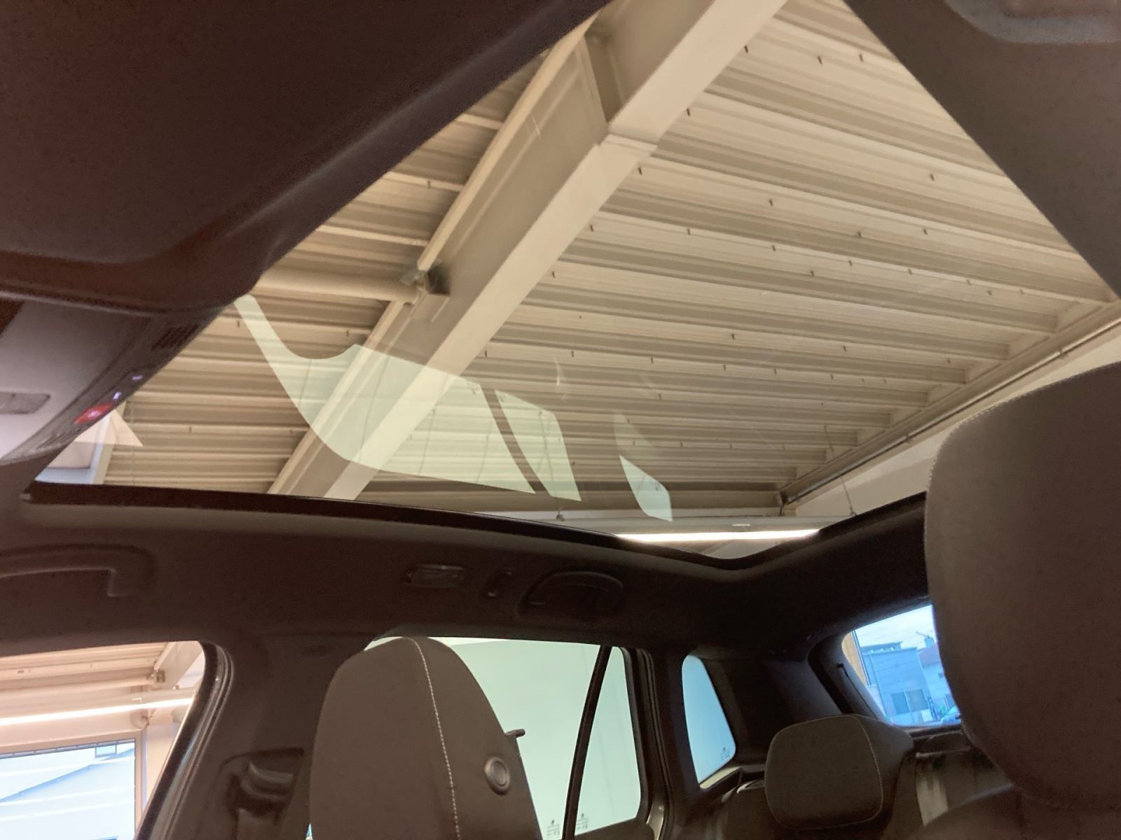Fahrzeugabbildung SKODA Kamiq Selection 1,5TSI 150PS DSG PANO Navi ACC