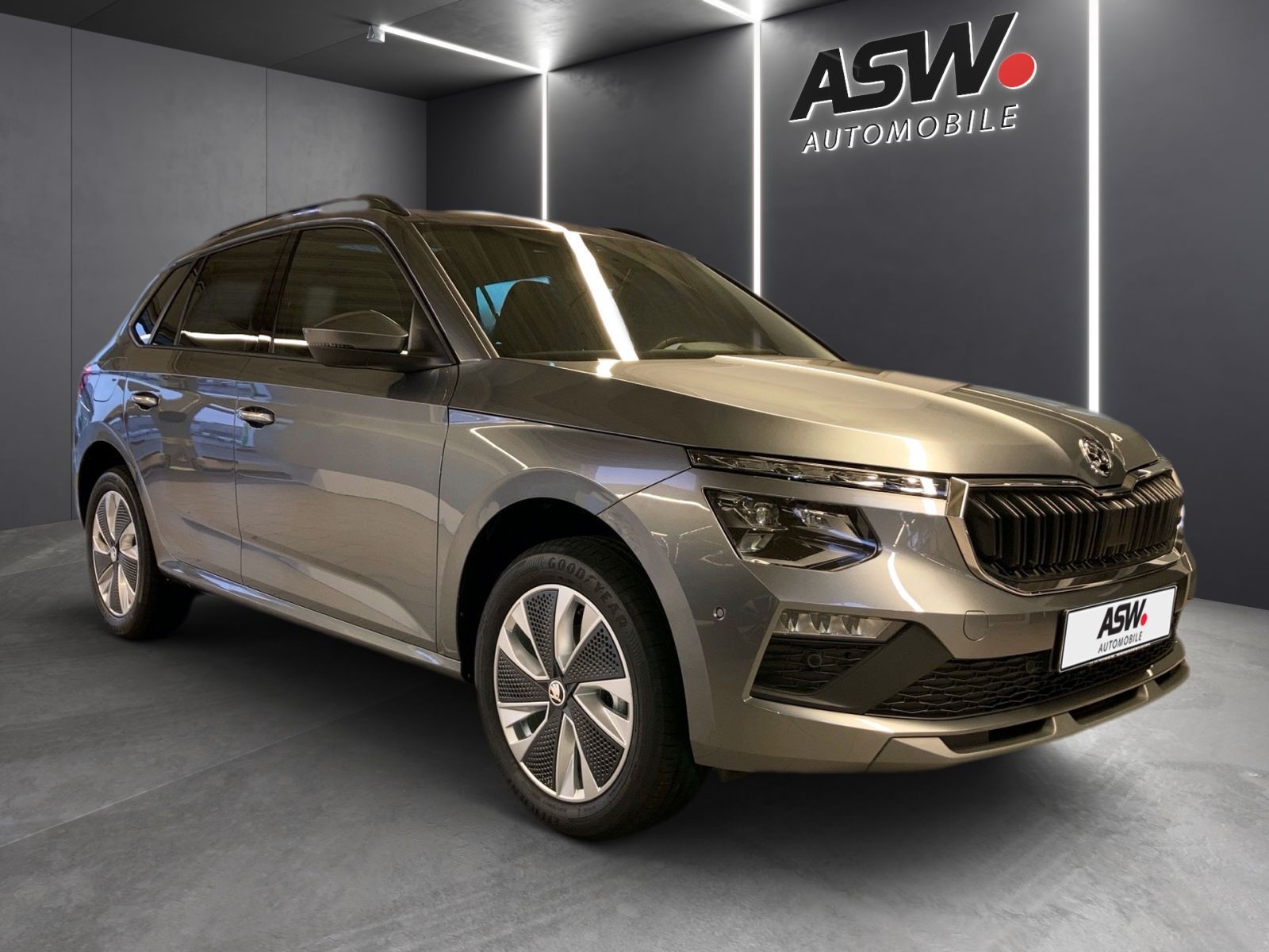 Fahrzeugabbildung SKODA Kamiq Selection 1,5TSI 150PS DSG PANO Navi ACC