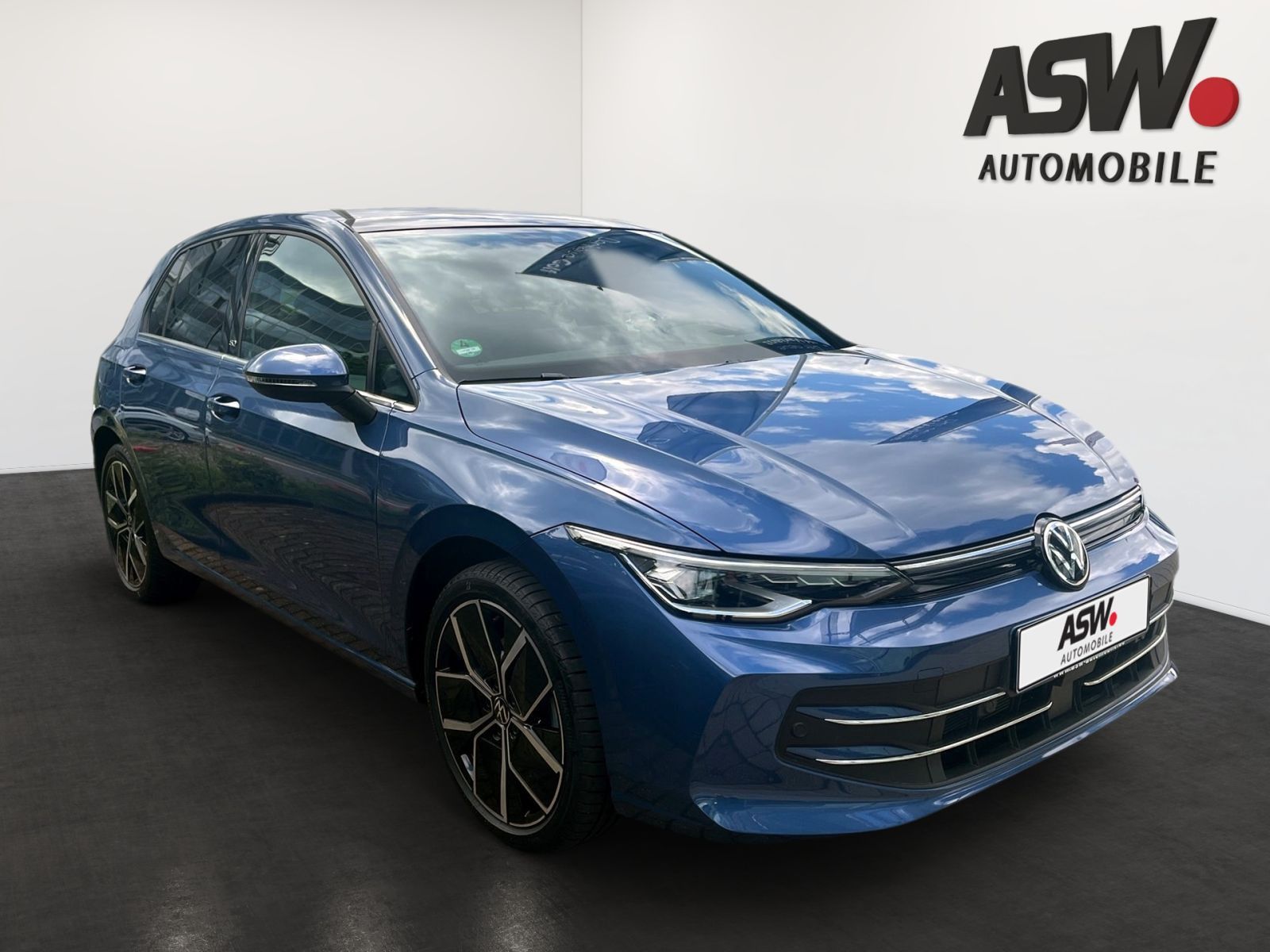 Fahrzeugabbildung Volkswagen Golf Style 1,5l eTSI OPF DSG - neues Modell