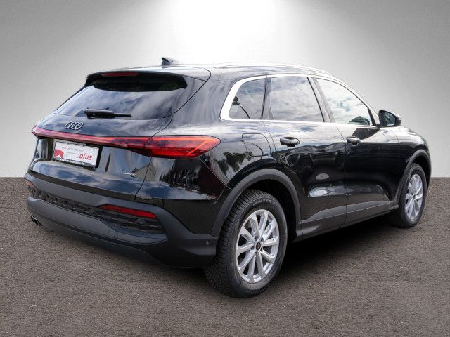 Fahrzeugabbildung Audi Q5 SUV TDI quattro Stronic LED Navi RFK PANO AHK