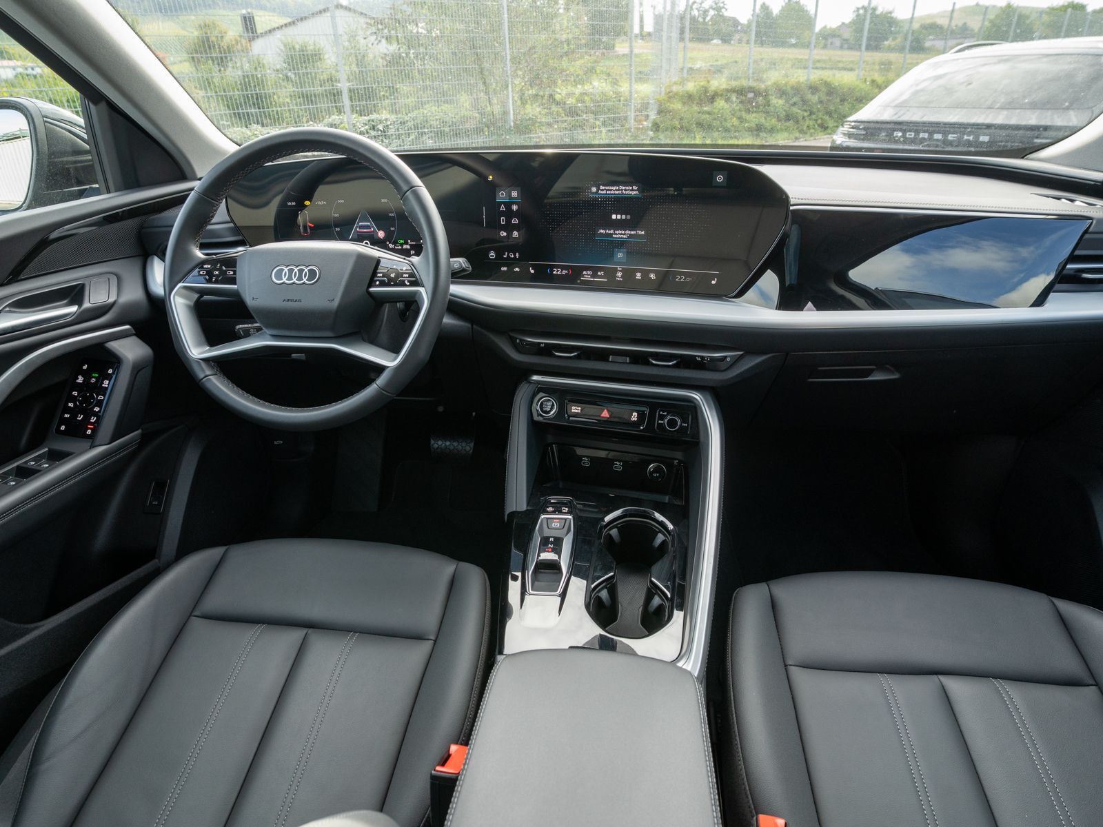 Fahrzeugabbildung Audi Q5 SUV TDI quattro Stronic LED Navi RFK PANO AHK