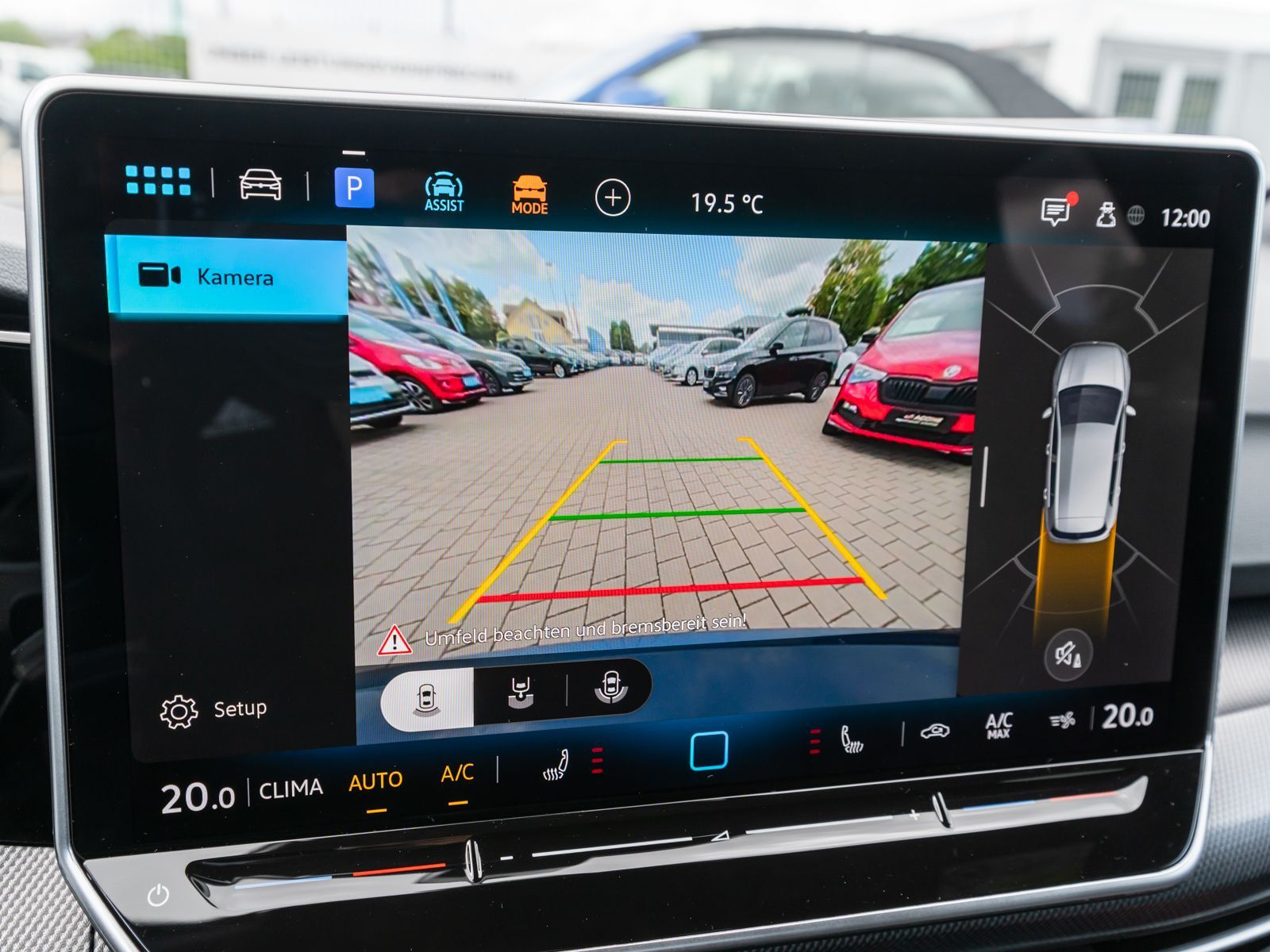 Fahrzeugabbildung Volkswagen Golf R-Line 2.0TDI DSG LED Nav RFK HUD Stdhz AHK