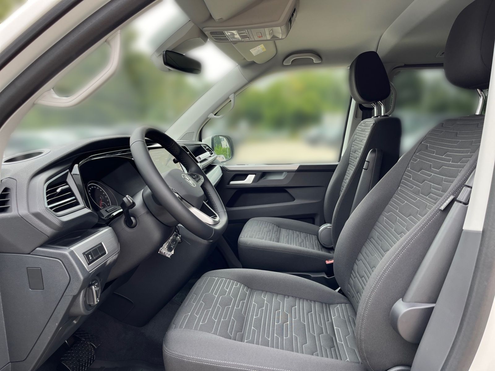 Fahrzeugabbildung Volkswagen T6.1 Multivan Comfortline 2.0 TDI SCR 4MOTION DS