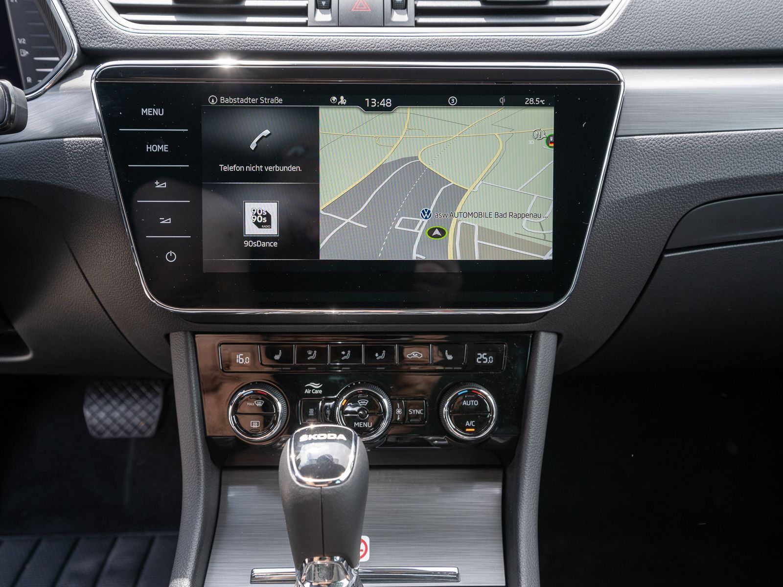 Fahrzeugabbildung SKODA Superb Combi Style 2,0 TDI DSG Navi Standhz AHK