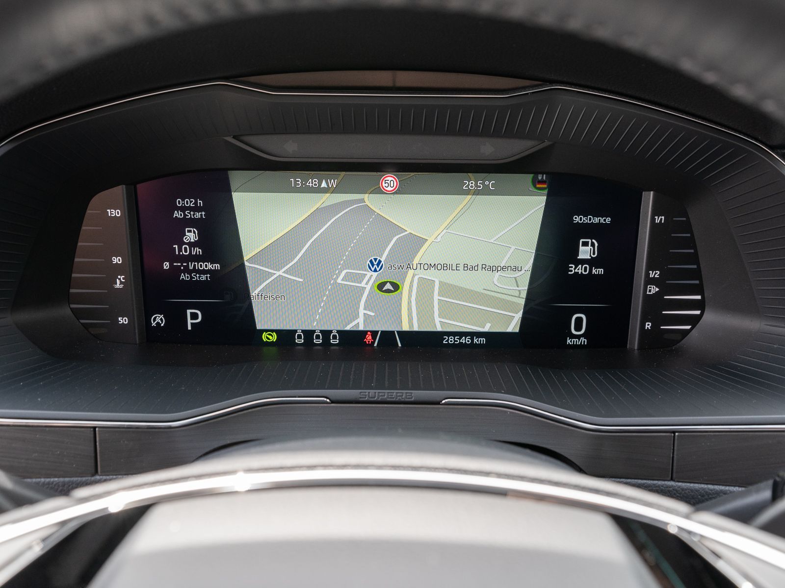 Fahrzeugabbildung SKODA Superb Combi Style 2,0 TDI DSG Navi Standhz AHK