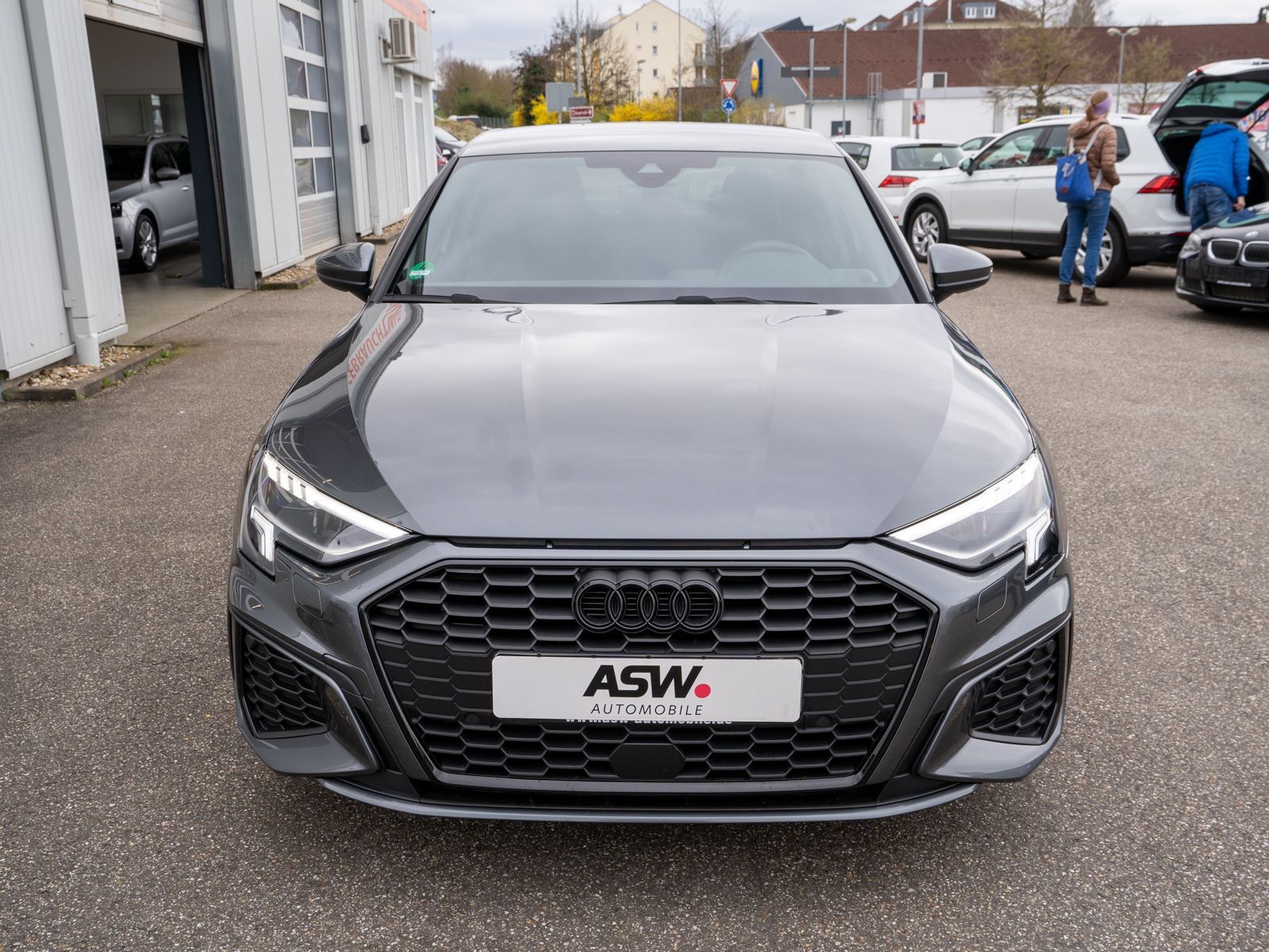 Fahrzeugabbildung Audi A3 Limousine S line 35 TDI S tronic LED B&O AHK