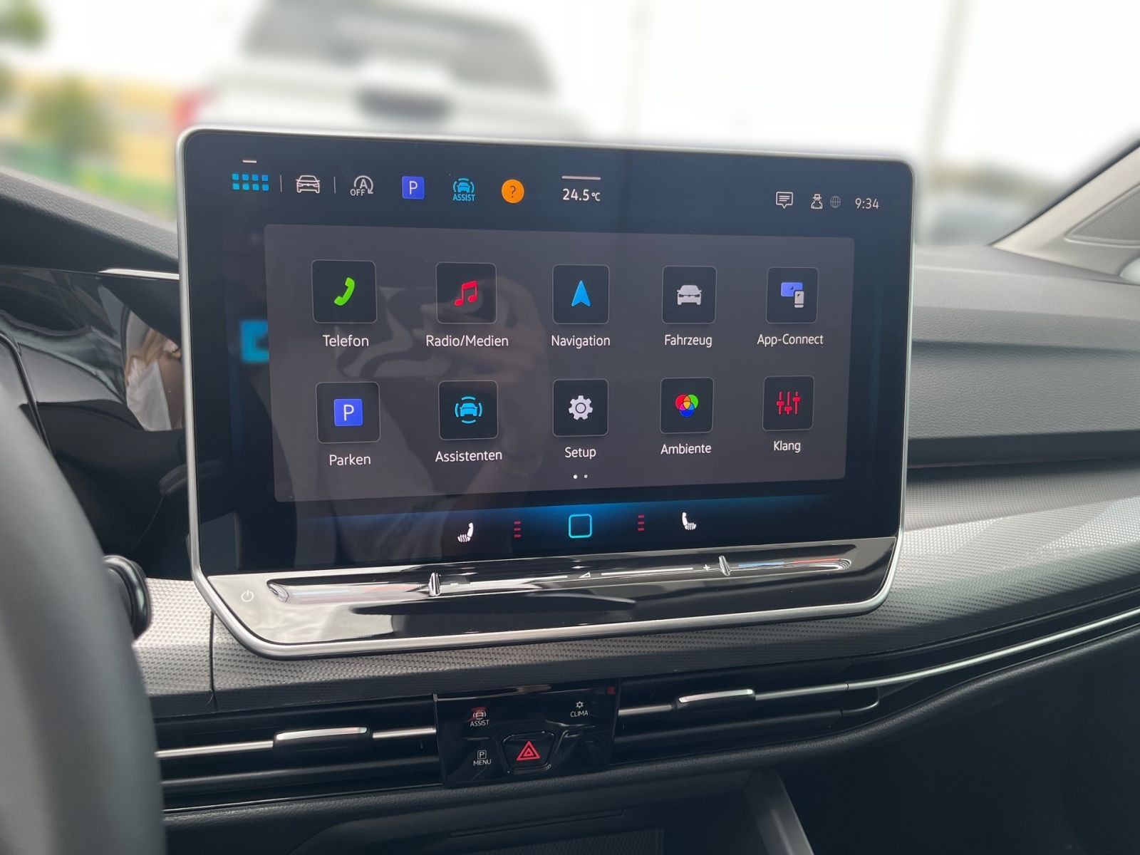 Fahrzeugabbildung Volkswagen Golf Var. Life 1,5 TSI AHK LED NAVI ACC SHZ GRA