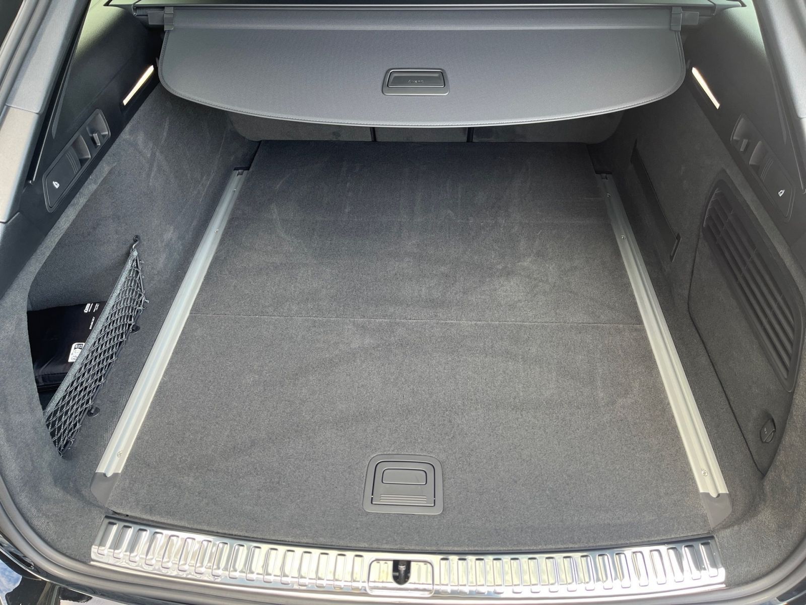 Fahrzeugabbildung Audi A6 Avant S line 50 TDI quattro 210(286) kW(PS) t