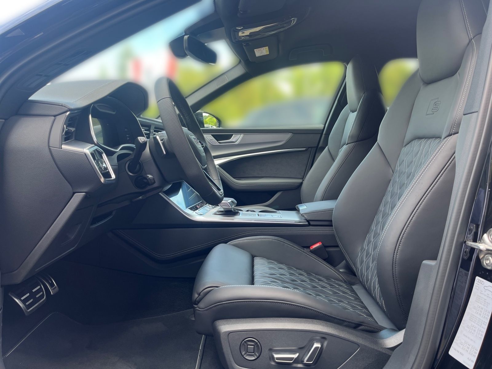 Fahrzeugabbildung Audi A6 Avant S line 50 TDI quattro 210(286) kW(PS) t