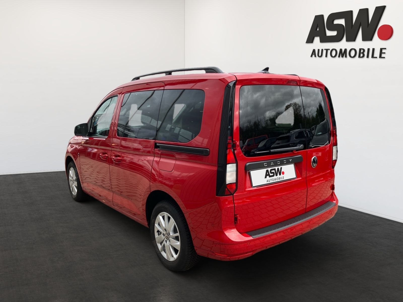 Fahrzeugabbildung Volkswagen Caddy Life 5-Sitzer 1.5TSI 85kW DSG Flügel-Türen