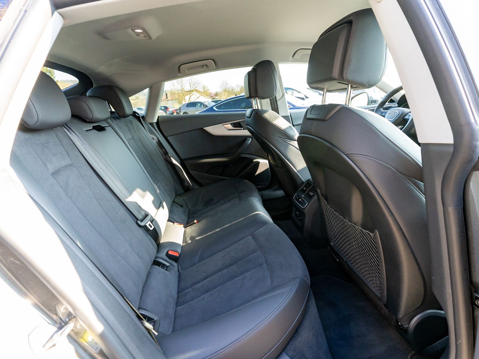 Fahrzeugabbildung Audi A5 Sportback Sline 40TDI quattro Navi Matrix AHK