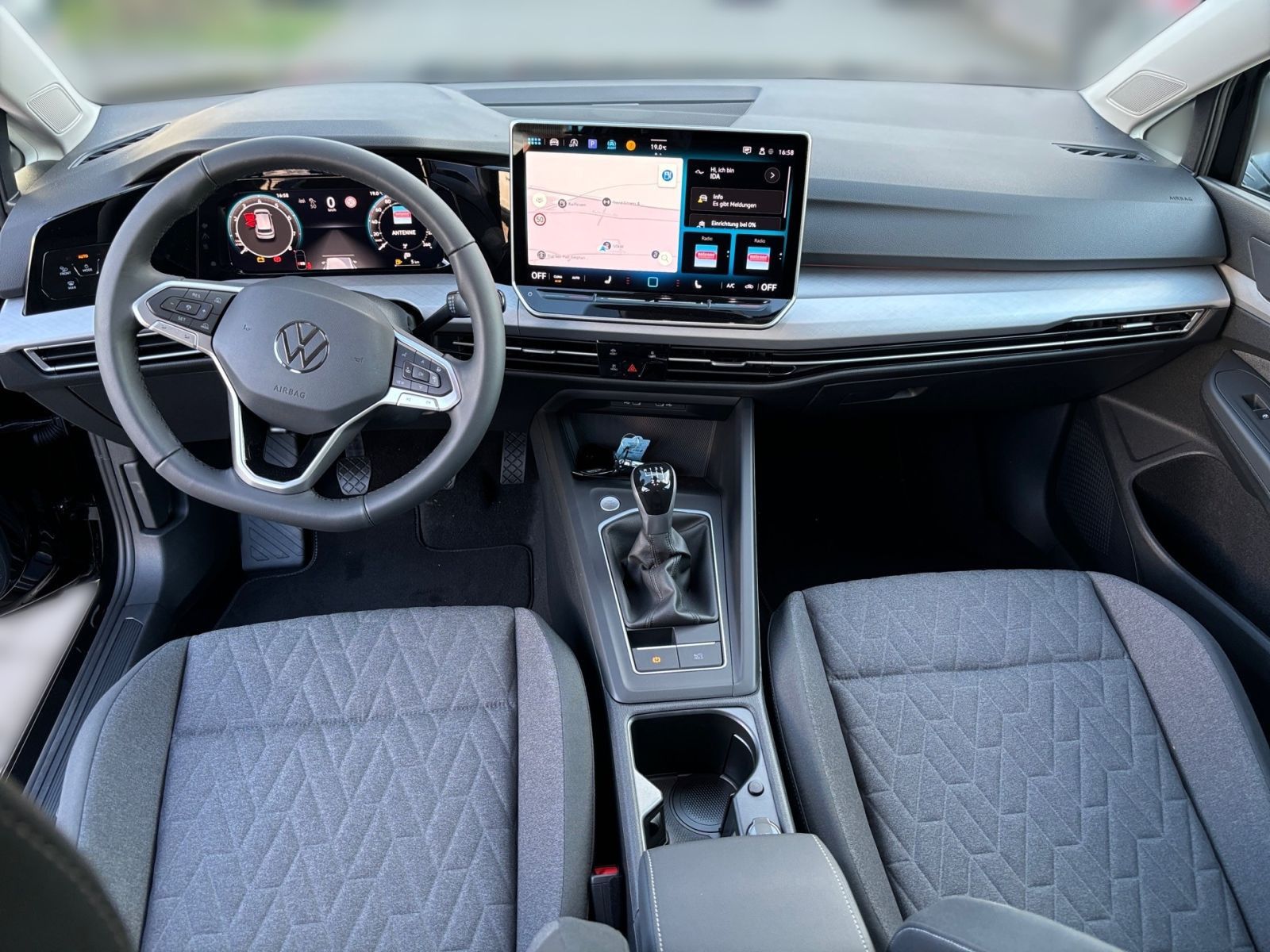 Fahrzeugabbildung Volkswagen Golf Life 1.5 TSI OPF 85 kW (116 PS)