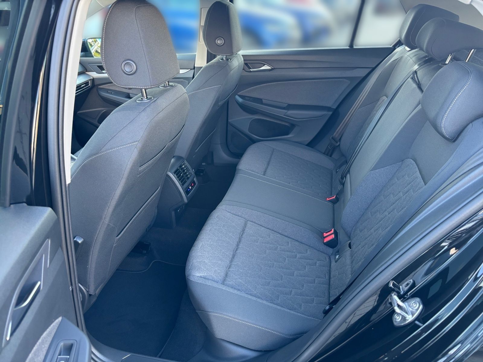 Fahrzeugabbildung Volkswagen Golf Life 1.5 TSI OPF 85 kW (116 PS)