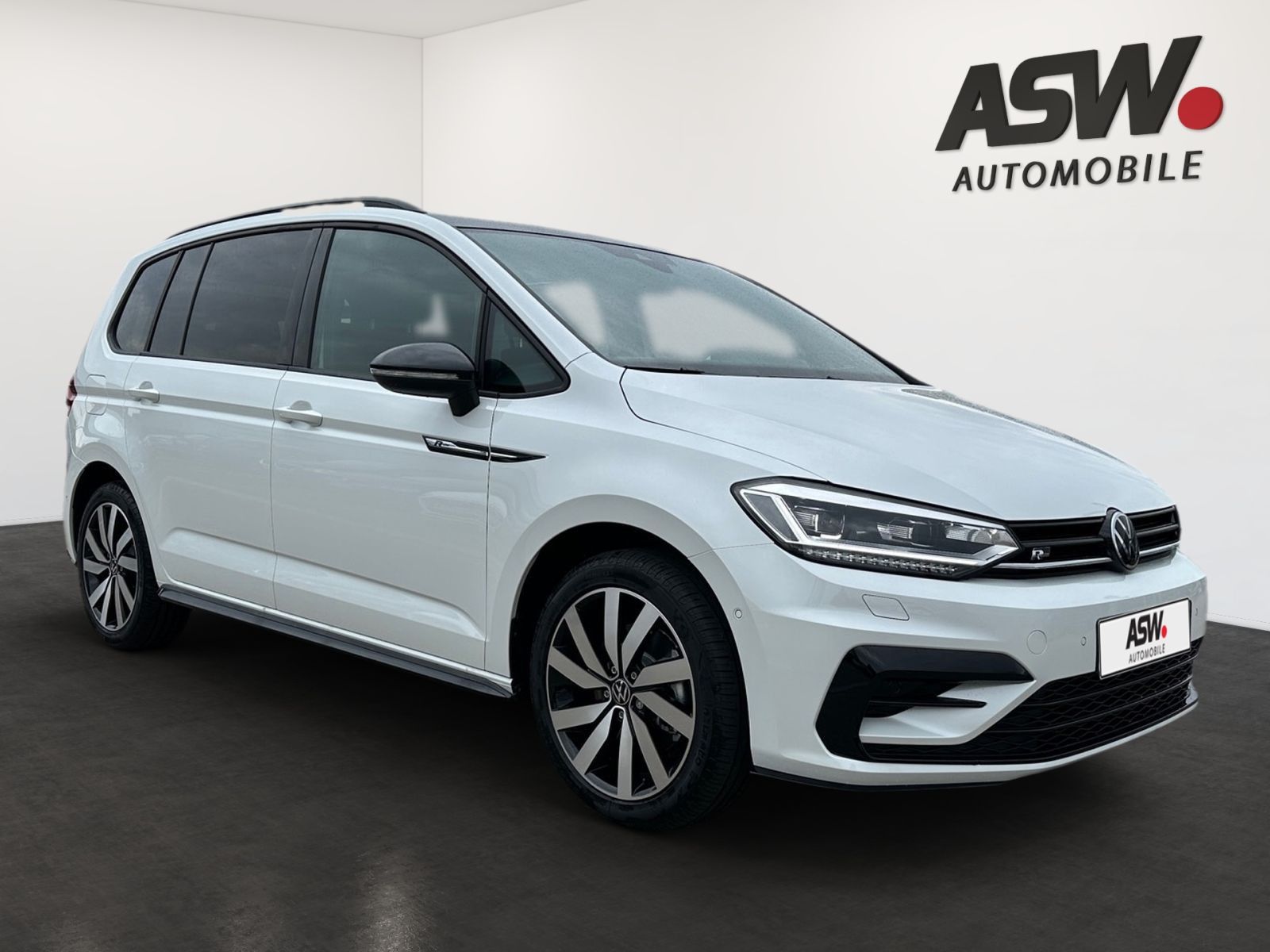 Fahrzeugabbildung Volkswagen Touran Highline 2,0 l TDI SCR 150PS ACC NAVI RFK