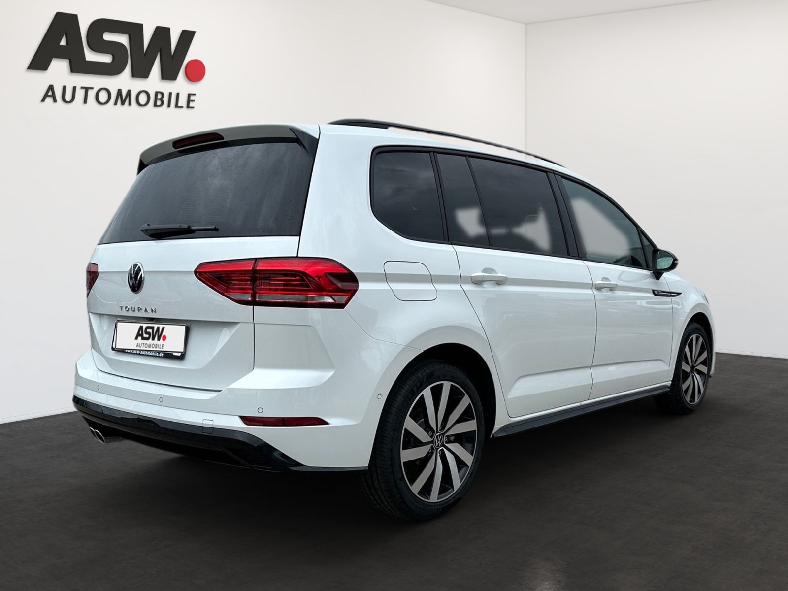 Fahrzeugabbildung Volkswagen Touran Highline 2,0 l TDI SCR 150PS ACC NAVI RFK