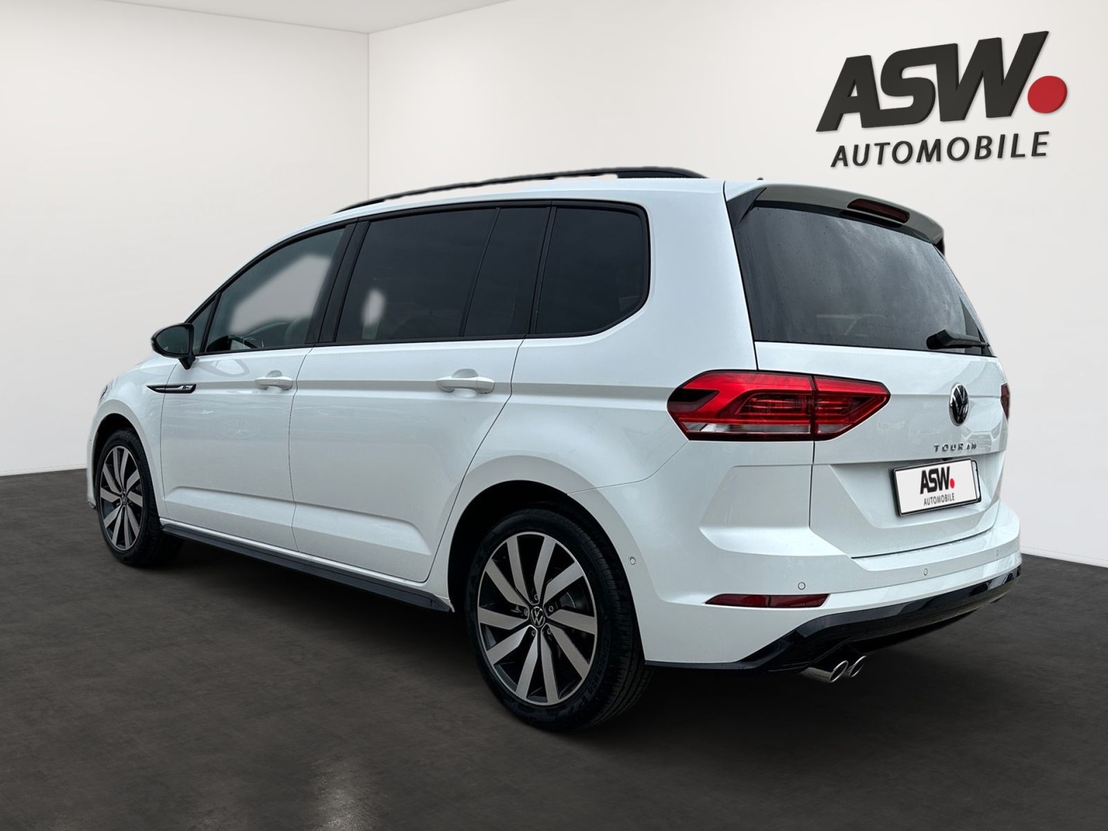 Fahrzeugabbildung Volkswagen Touran Highline 2,0 l TDI SCR 150PS ACC NAVI RFK