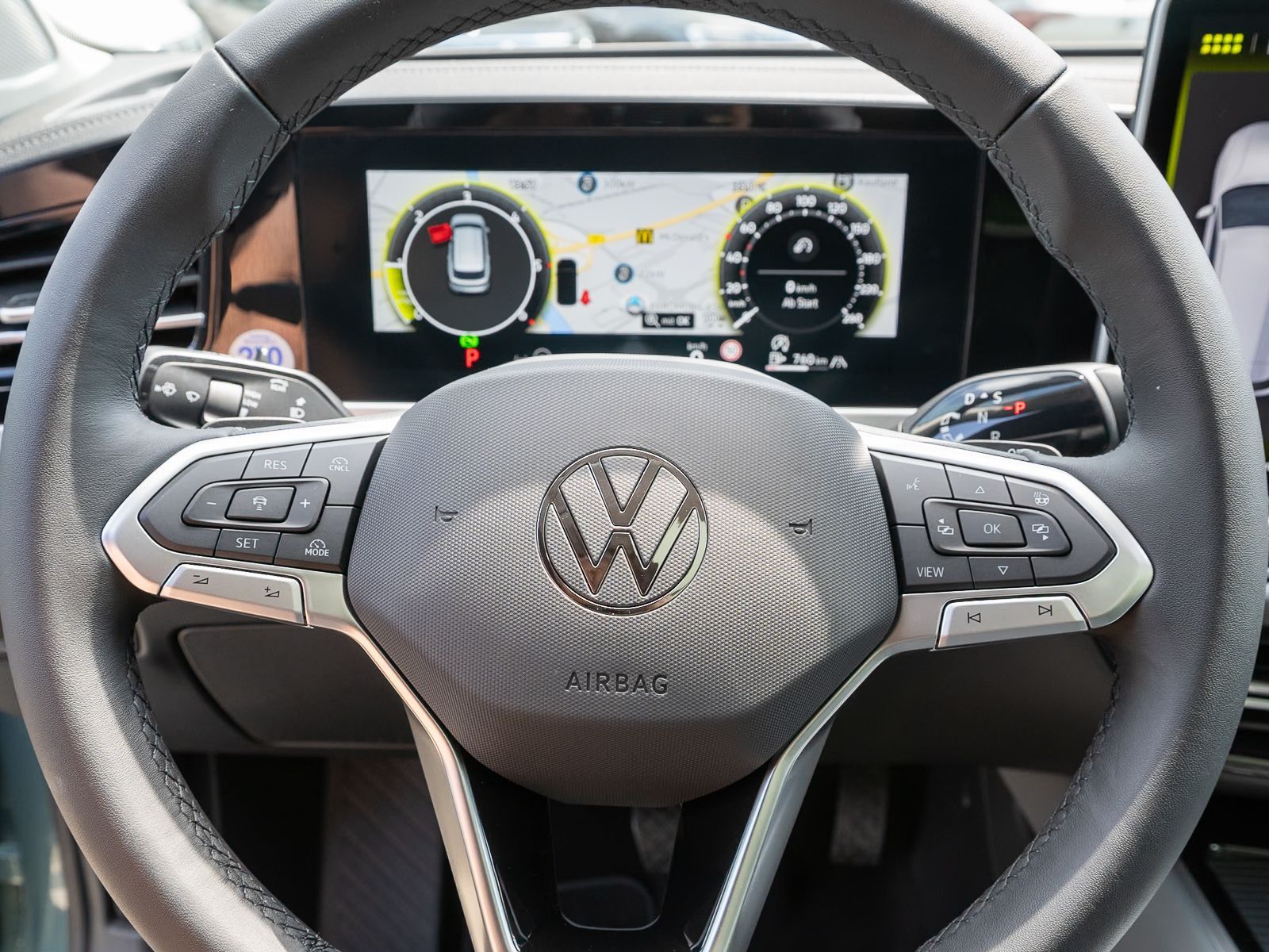 Fahrzeugabbildung Volkswagen Passat Variant Elegance 2.0 TDI DSG LED AHK PANO