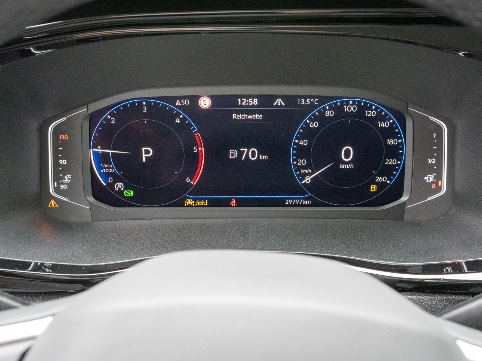 Fahrzeugabbildung Volkswagen T6.1 Multivan Highline 4M 2.0 TDI DSG NAVI AHK