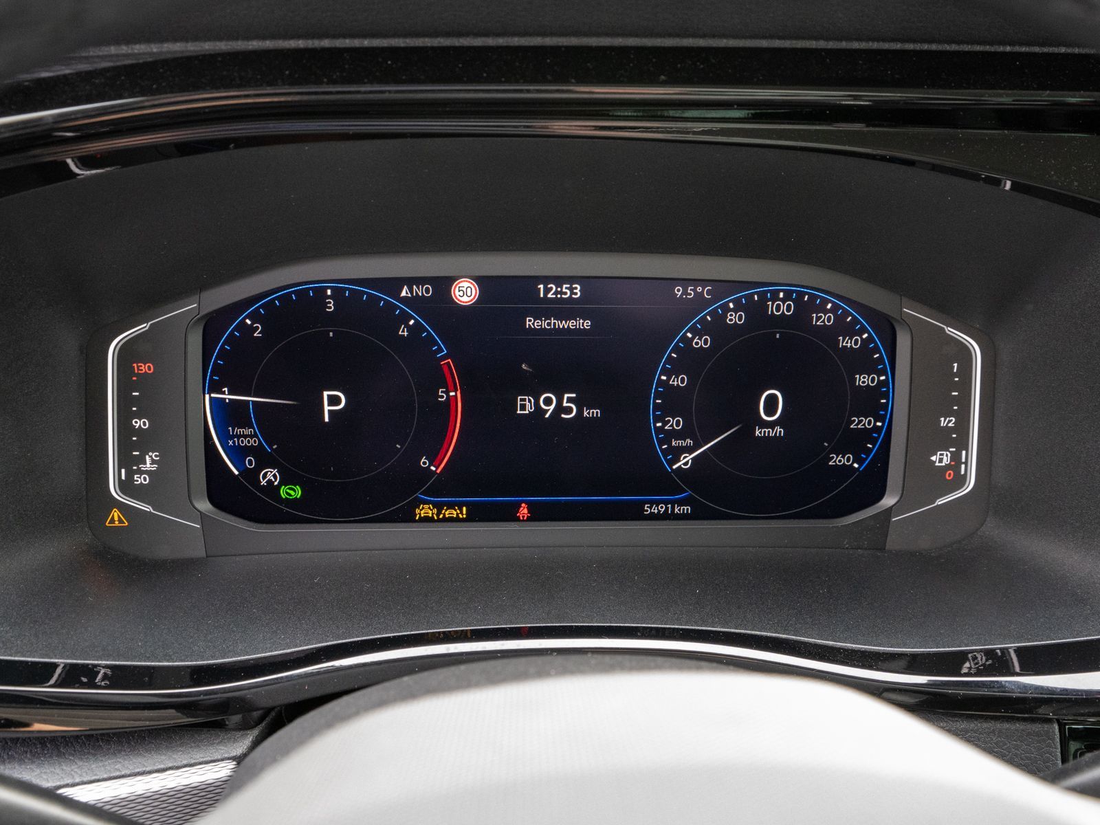 Fahrzeugabbildung Volkswagen T6.1 Multivan Highline 4M 2.0 TDI DSG LEDER ACC