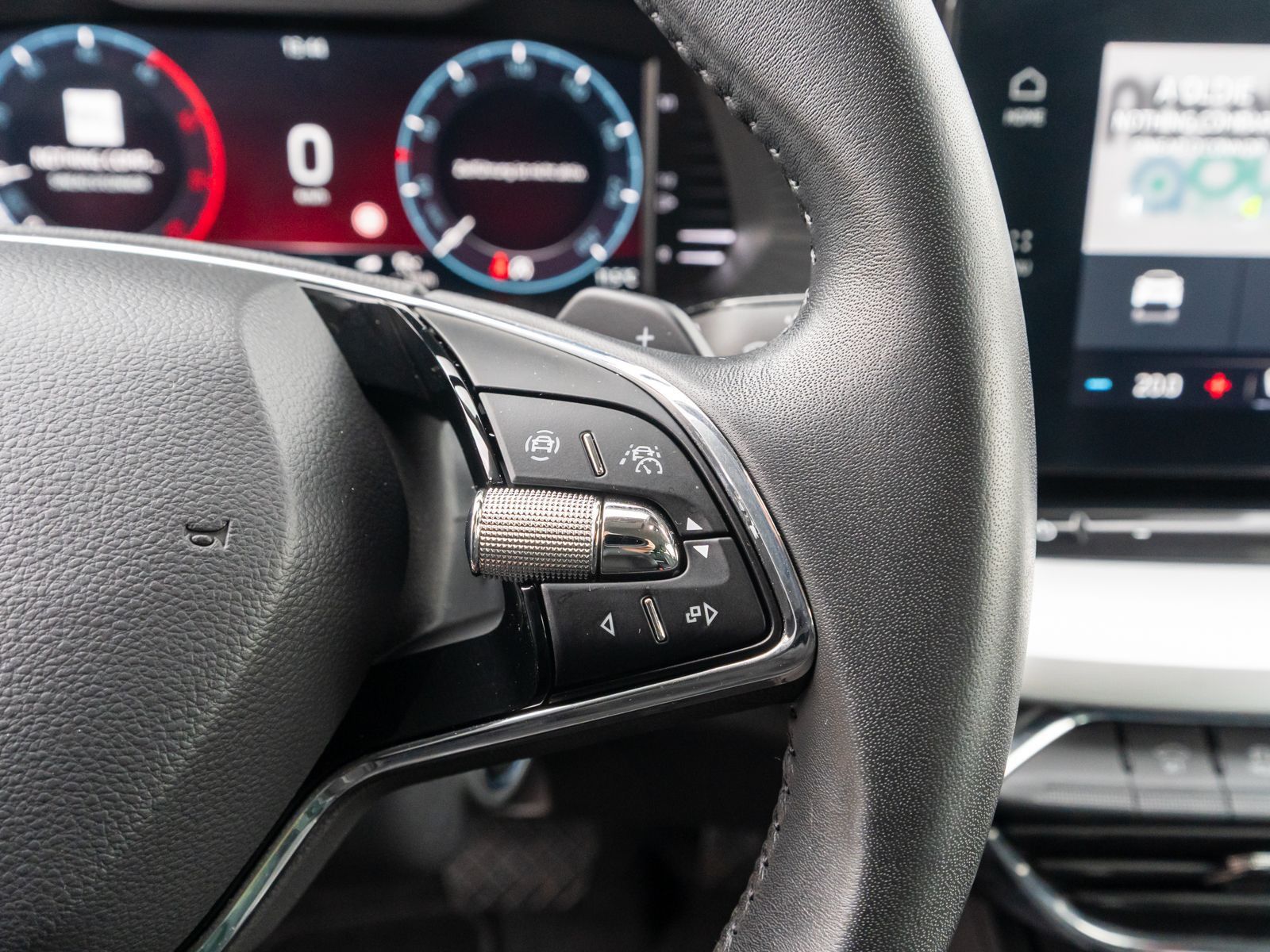 Fahrzeugabbildung SKODA Octavia Combi Style 2.0 TDI LED NAVI Head-up ACC