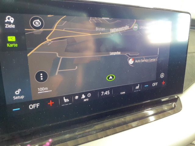 Fahrzeugabbildung SKODA Octavia Combi Style 2.0 TDI LED NAVI Head-up ACC