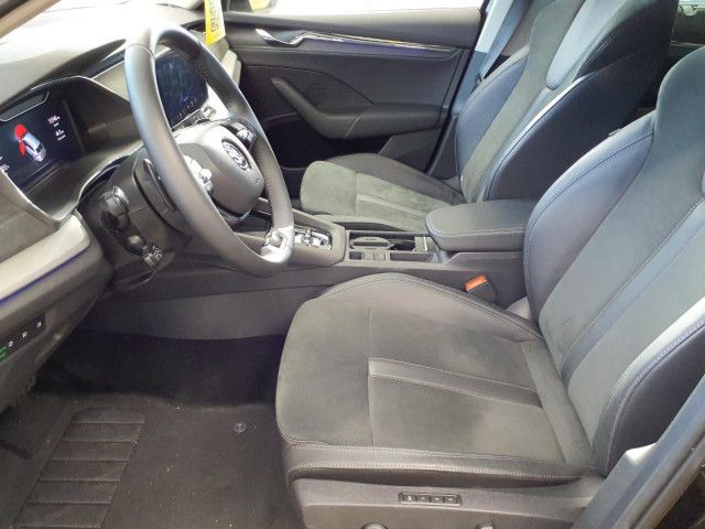 Fahrzeugabbildung SKODA Octavia Combi Style 2.0 TDI LED NAVI Head-up ACC
