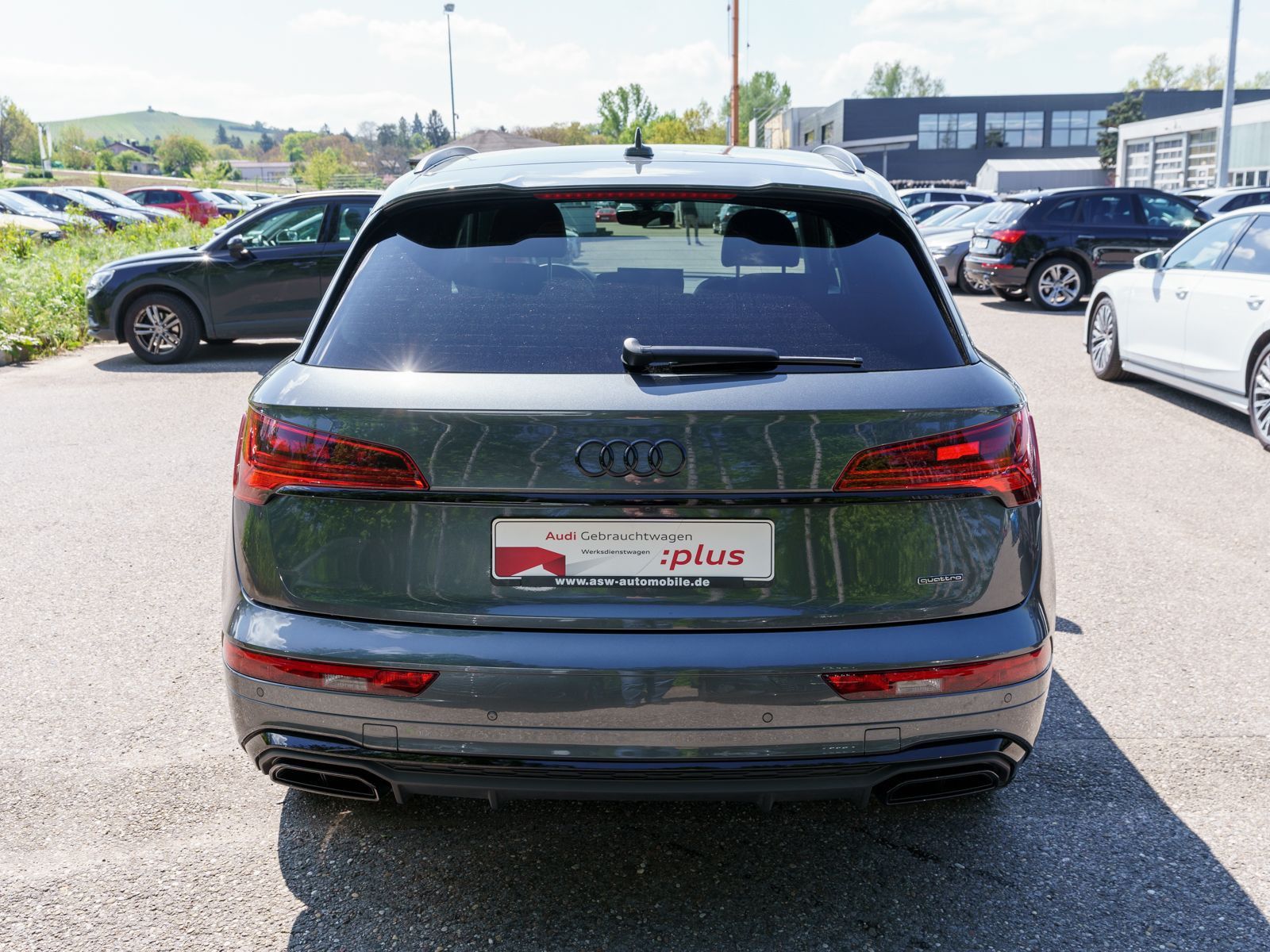 Fahrzeugabbildung Audi Q5 S line 40TDI quattr Stron Navi Matrix StandHz