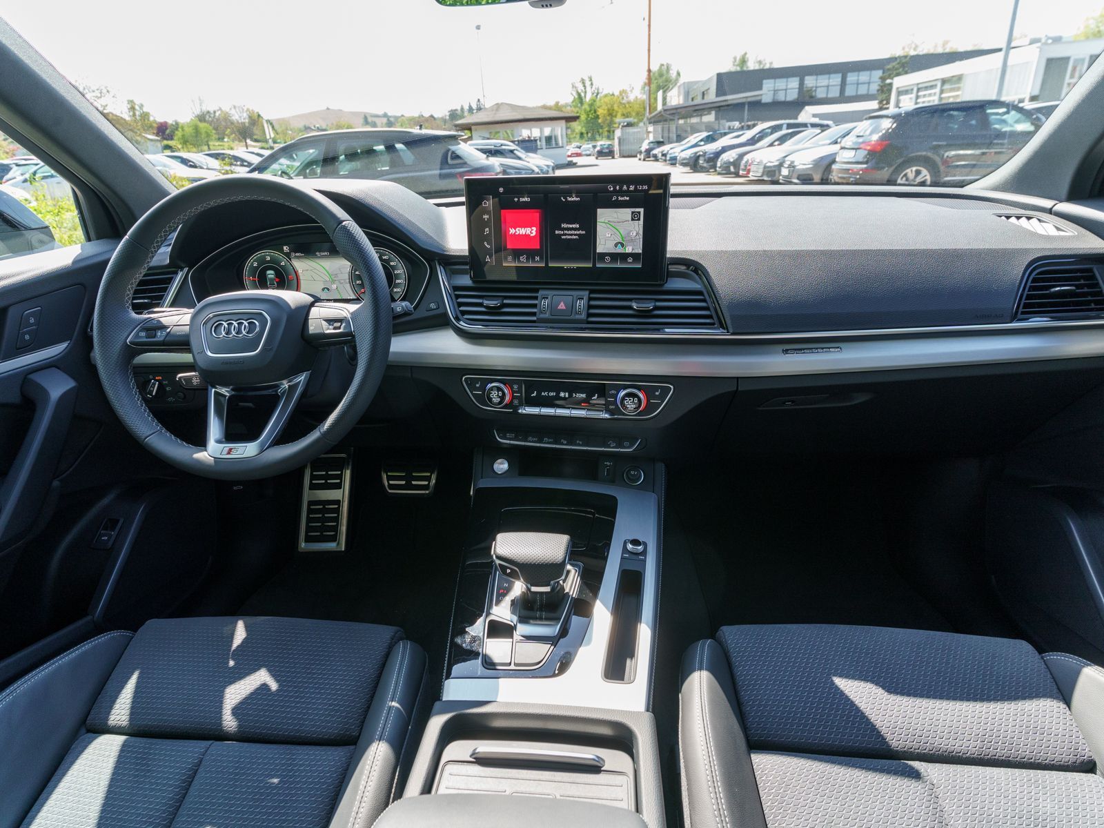 Fahrzeugabbildung Audi Q5 S line 40TDI quattr Stron Navi Matrix StandHz