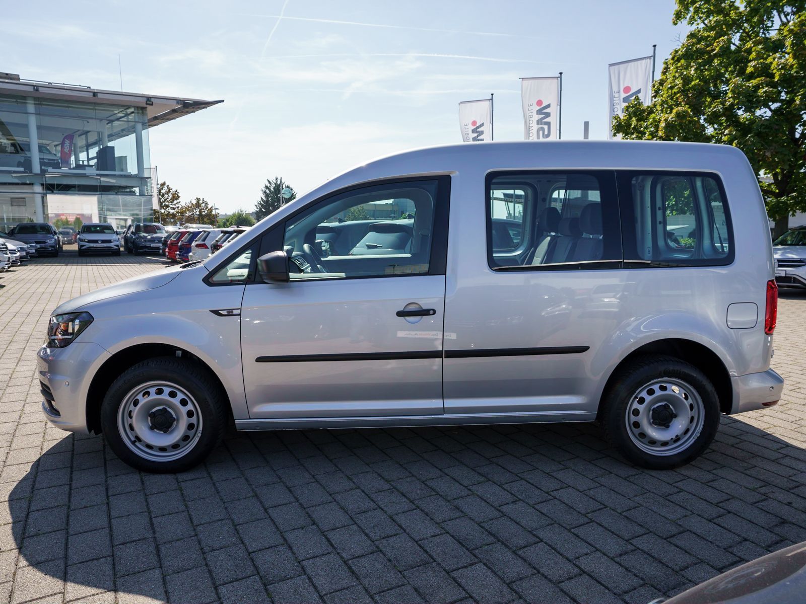 Fahrzeugabbildung Volkswagen Caddy Kombi 5-Sitzer 1.4 TSI Klima GRA Bluetooth