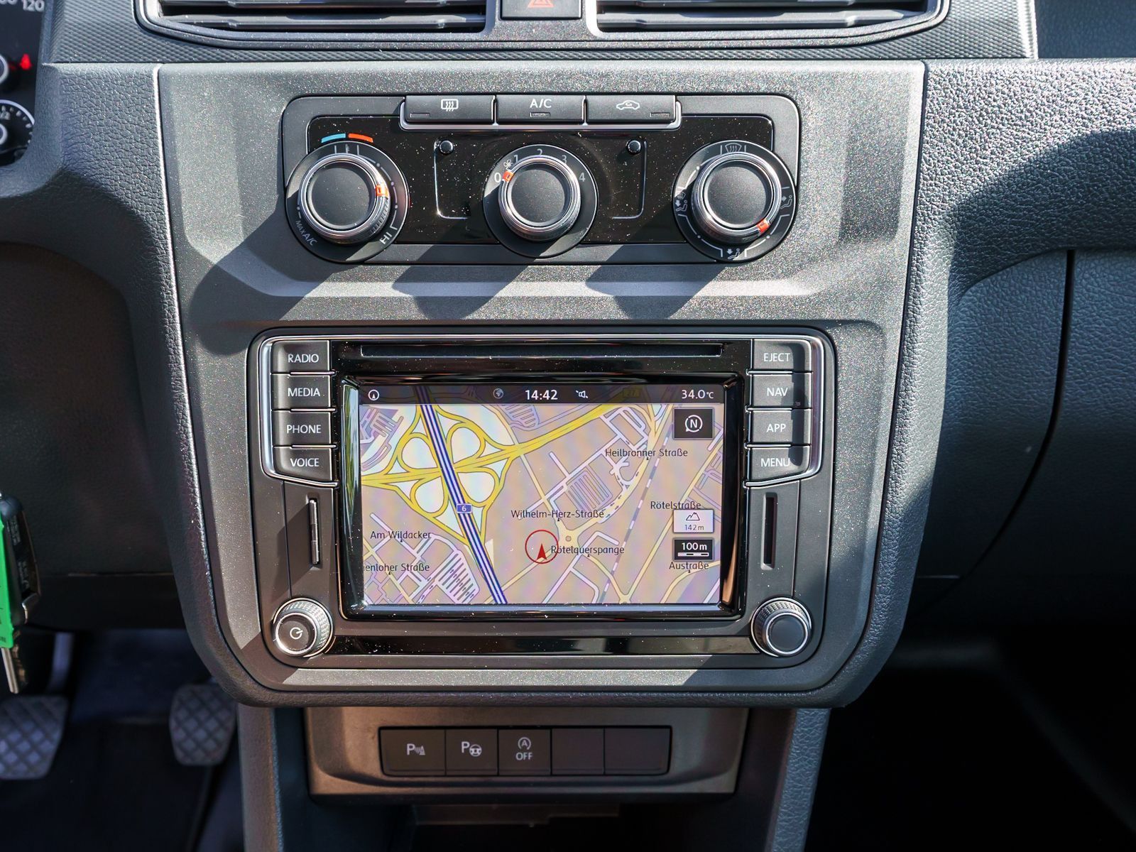 Fahrzeugabbildung Volkswagen Caddy Kombi 5-Sitzer 1.4 TSI Klima GRA Bluetooth