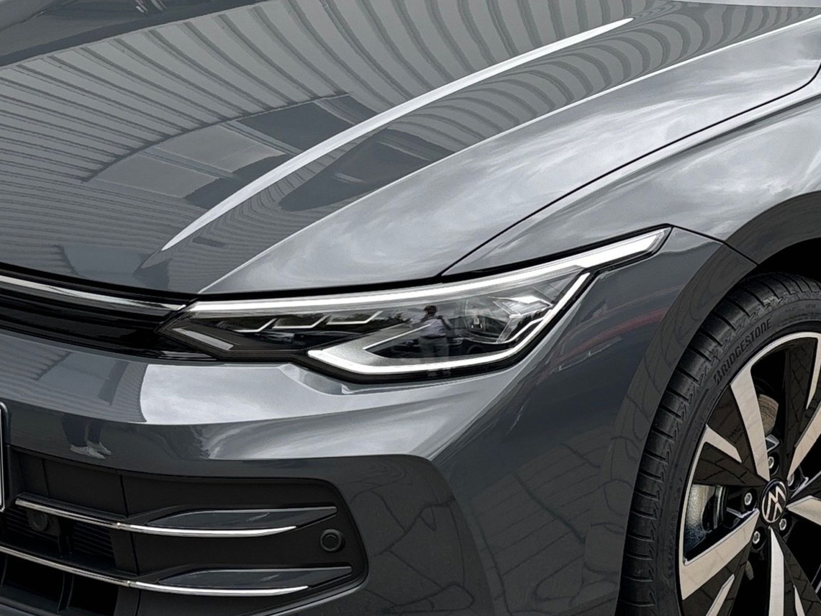 Fahrzeugabbildung Volkswagen Golf Style 1.5 eTSI OPF DSG | *Standheizung*