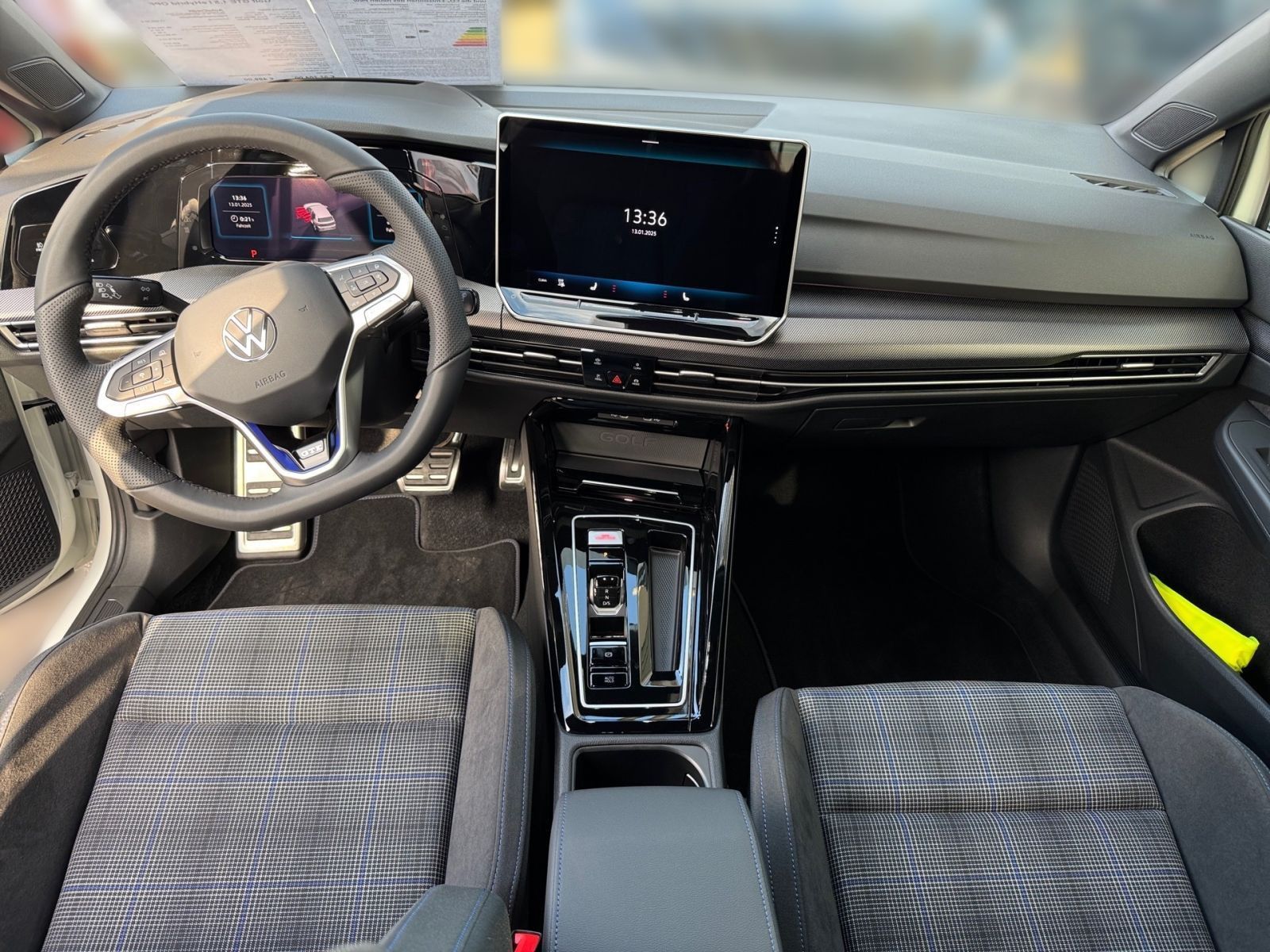 Fahrzeugabbildung Volkswagen Golf GTE 1,5l eHybrid OPF 130 kW (177 PS ) / 85k