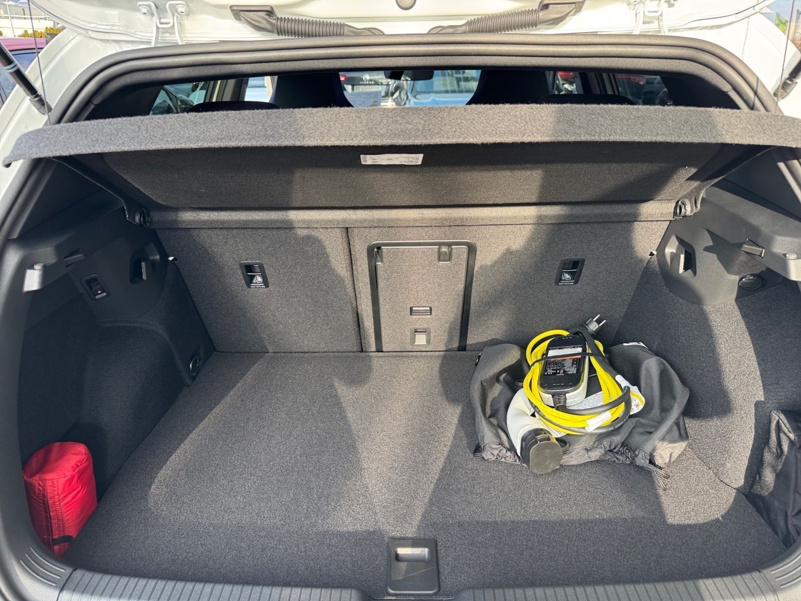 Fahrzeugabbildung Volkswagen Golf GTE 1,5l eHybrid OPF 130 kW (177 PS ) / 85k