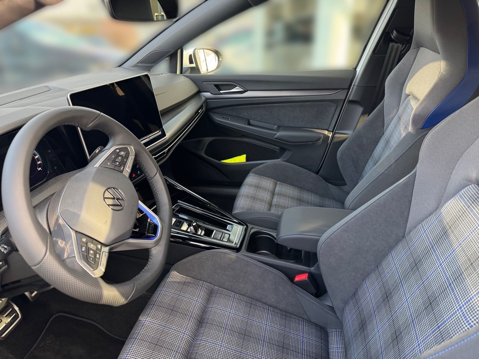Fahrzeugabbildung Volkswagen Golf GTE 1,5l eHybrid OPF 130 kW (177 PS ) / 85k