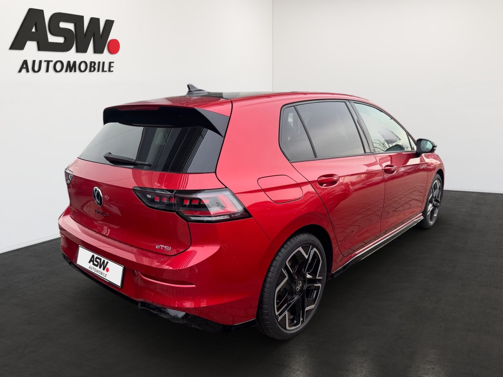 Fahrzeugabbildung Volkswagen Golf R-Line 1.5 eTSI 110 kW (150 PS) DSG | *AHK*