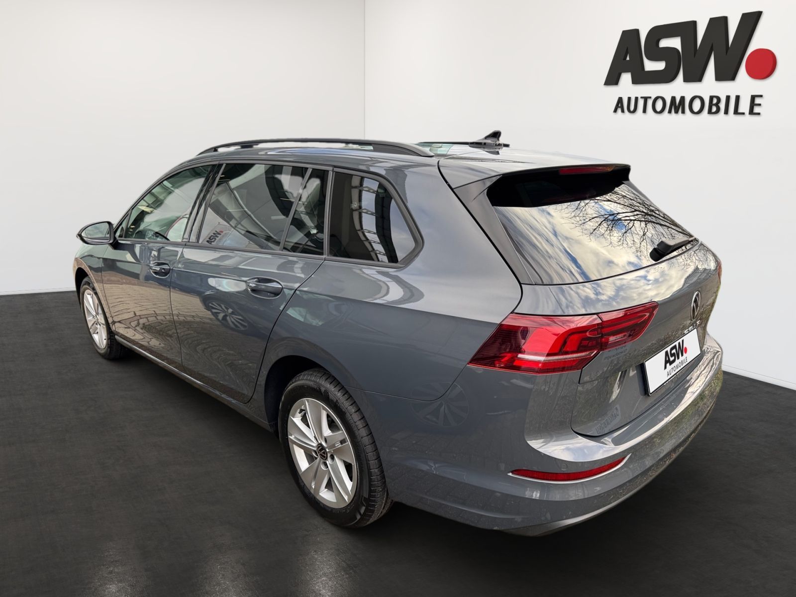Fahrzeugabbildung Volkswagen Golf Variant Life 1.5 TSI 85 kW (116 PS) 6-Gang