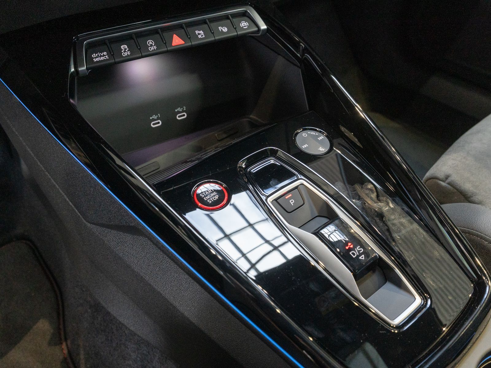 Fahrzeugabbildung Audi RS 3 Sportback Head-Up-Display 360° Kamera PANO