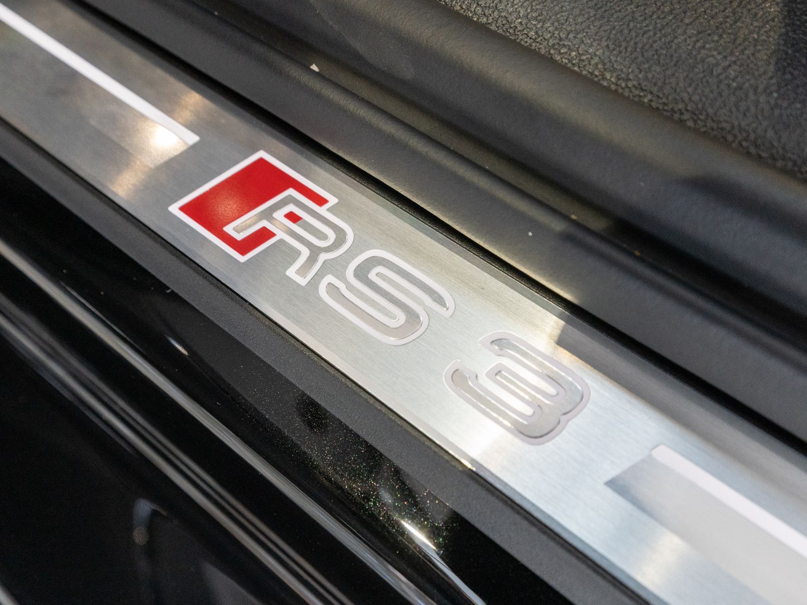 Fahrzeugabbildung Audi RS 3 Sportback Head-Up-Display 360° Kamera PANO