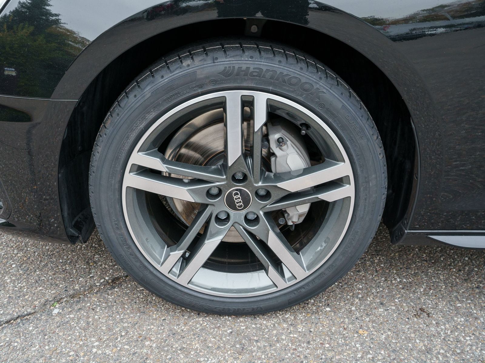 Fahrzeugabbildung Audi A4 Avant S line 40TDI quattro Nav LED RFK ACC VC